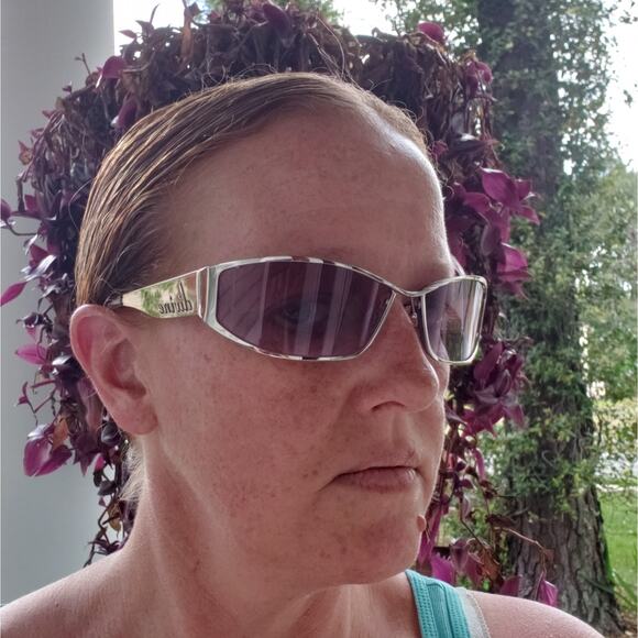 New Divine Eyewear Flirt Chrome/Purple Gradient Sunglasses Women's NWT - Picture 9 of 10